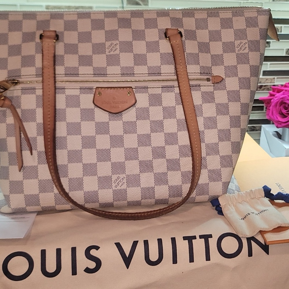 Louis Vuitton Damier Azur Tote - Cream and Tan
